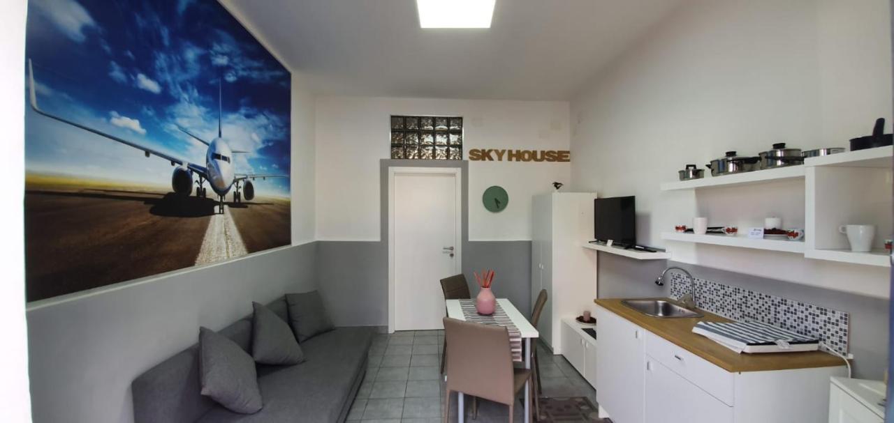 Апартаменты Sky House Napoli Экстерьер фото
